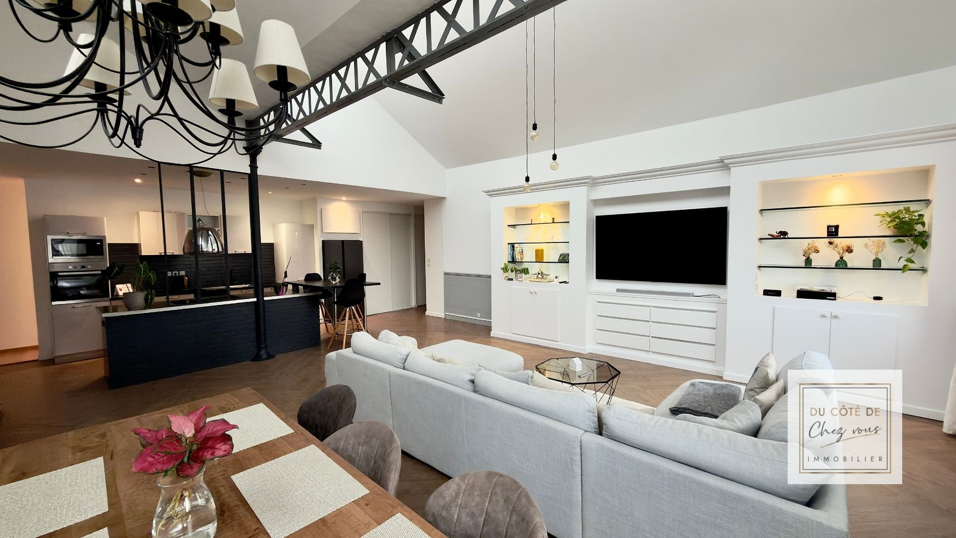 LOFT TYPE 6 DE 186 m2 SECTEUR PAIX A TROYES